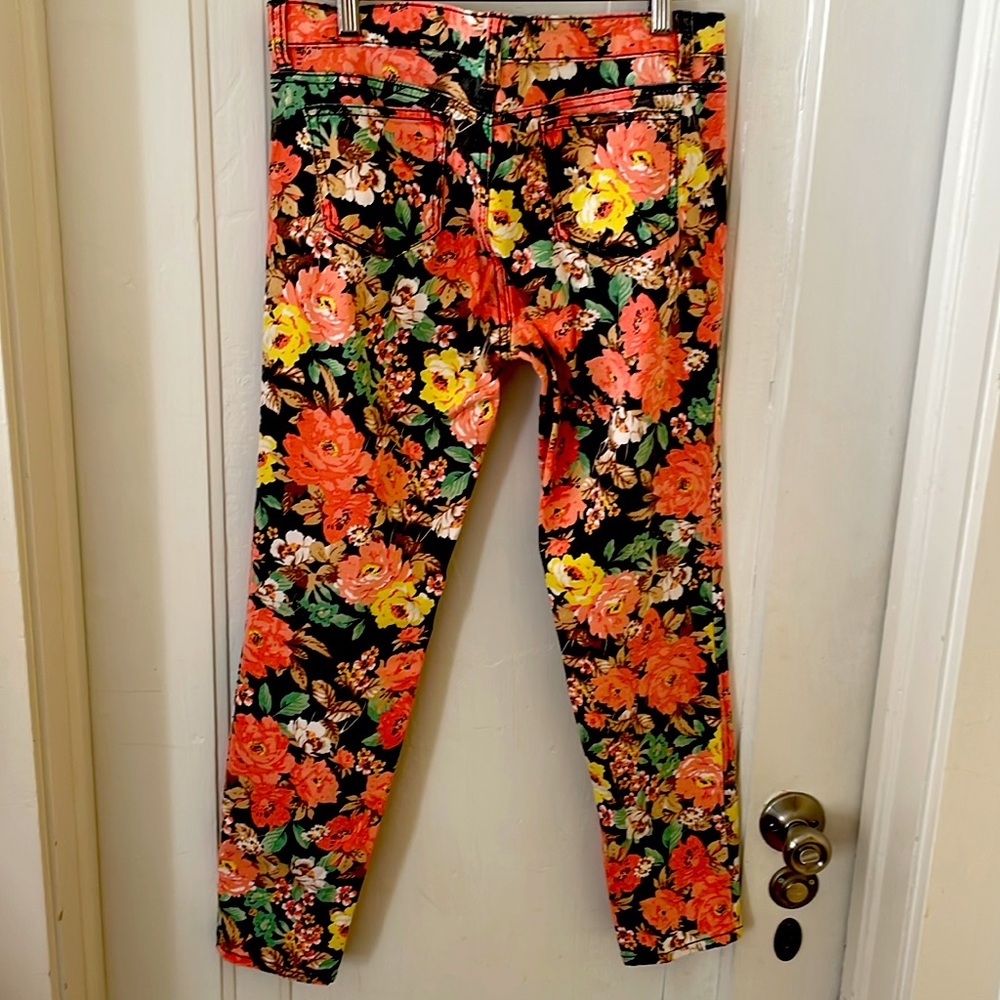 Buffalo Jeans‎ Womens (8) Orange Floral 5 Pocket Jeans 9”rise Sizee 28/26”inseam - Picture 3 of 6